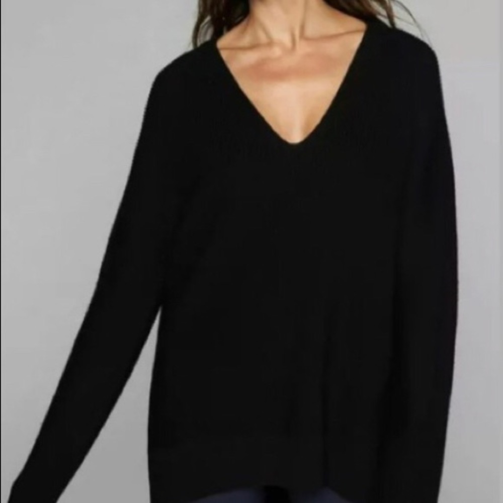 Athleta Hanover Heavy Knit V-neck Sweater